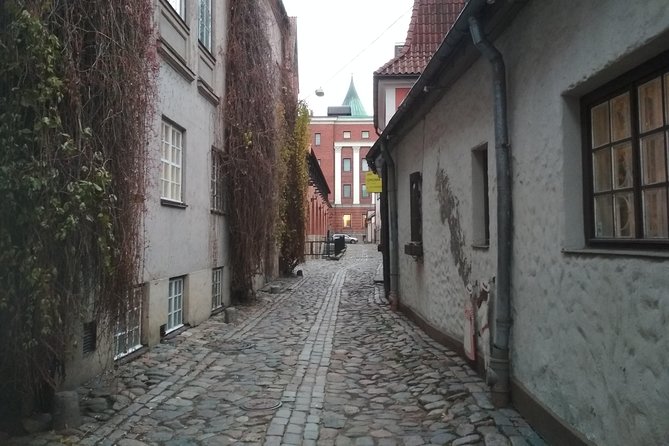 Best Of Riga Walking Tour: Old Town - A Riga Old Town tour that actually helps you read the city