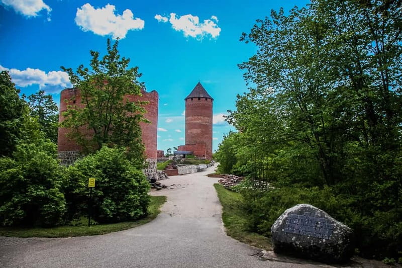 Day trip Riga - Sigulda, the 'Switzerland of Latvia' - Krimulda cable car: the aerial angle over Gauja valley