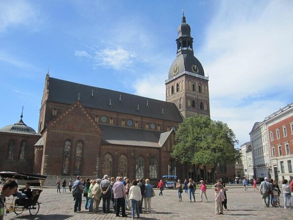 Discover Riga’s most Photogenic Spots with a Local - Key things that make this Riga photo tour worth it