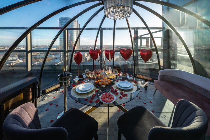 Exclusive Igloo for Lunches, Dinners and Events - What Happens During the 1 Hour 30 Minutes