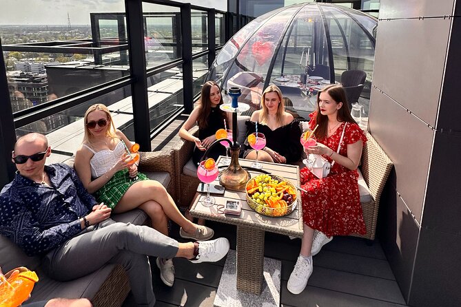 Exclusive Igloo for Lunches, Dinners and Events - Group Size and Privacy: Up to 8 People