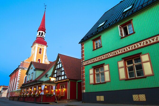 Explore the Baltics: Riga- Tallinn / Tallinn - Riga Daytrip - Price and value for a group up to 7 seats