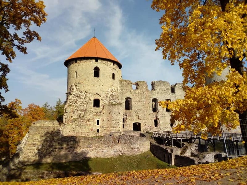 From Riga: Cesis and Sigulda Day Trip with Hotel Transfers - Cesis Castle Ruins: Candle Lamps and a Garden Story