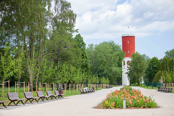From Riga: Kemeri Bog Boardwalk and Jurmala Seaside - Stop 3 in Jūrmala: Jomas iela, Wooden Cottages, and Baltic Beach Time