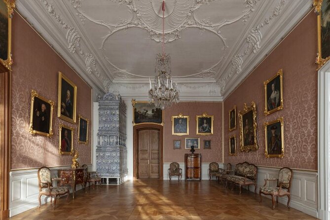 Full-Day Private Trip to Palace and Medieval Castle from Riga - Stop 2, Rundāle Palace Museum and Gardens: Baroque Grandeur Built for the Dukes of Courland