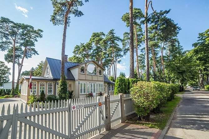 Half-Day Private Trip to Jurmala town and seaside from Riga - Stop 4: Jomas Street Coffee and Pedestrian Promenade Time
