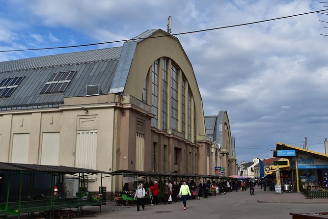 Latvian food tasting tour at Riga Central market - The 2-hour flow starting at 12:30 pm: where your time goes