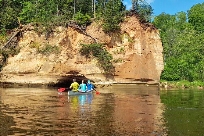 One-Day Kayaking Trip in Gauja River Valley - The guide makes or breaks this kind of day
