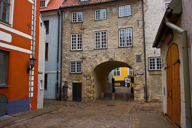 Private grand Riga city tour - Art Nouveau Riga, Central Market, and the Old Town start: the best way to get oriented