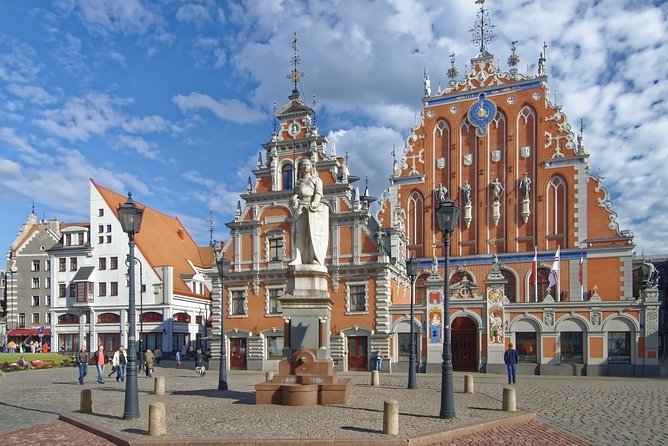 Private Tour of Riga - Vecrīga’s best lesson: follow the river, spot the details