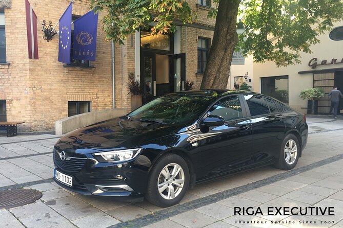 Private Transfer from Riga Airport to Hotel with English speaking driver - Meet-and-Greet Details: What You Should Know Before You Land