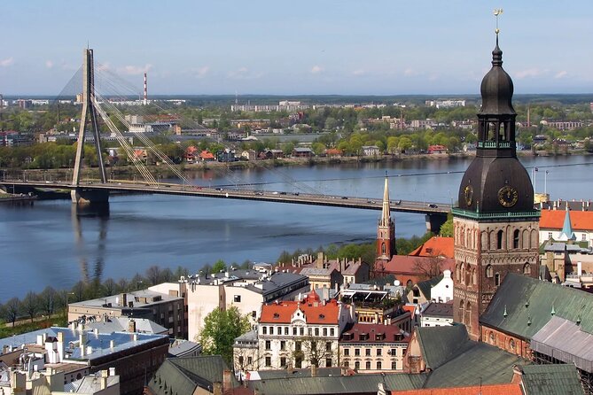 Private Transfer from Riga International Airport RIX to Riga City - 24/7 Customer Service and Real-Life Help