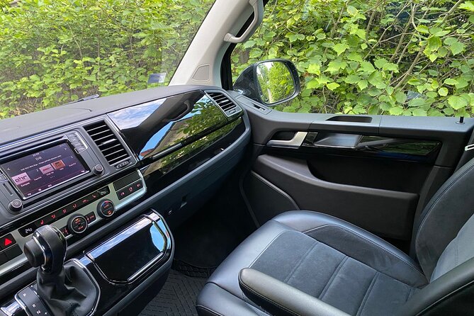 Riga Airport Private Transfer - private group 1 to 8 pax - Step-by-step: what your arrival will feel like
