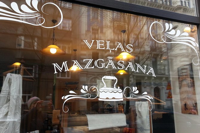 Riga Art Nouveau walking tour - Where the guide really matters (and who you might get)