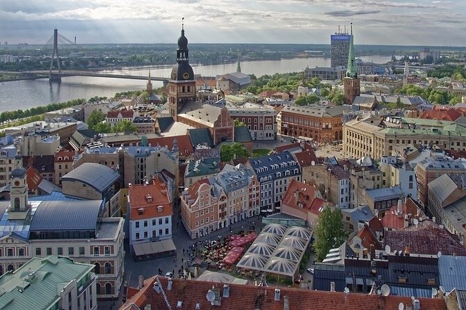 Riga Private Guided Tour With A Professional Guide - A 2-hour private Riga walk that actually gets your bearings