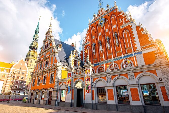 Riga Scavenger Hunt and Highlights Self Guided Audio Tour - Why a Riga scavenger hunt beats a normal walking tour