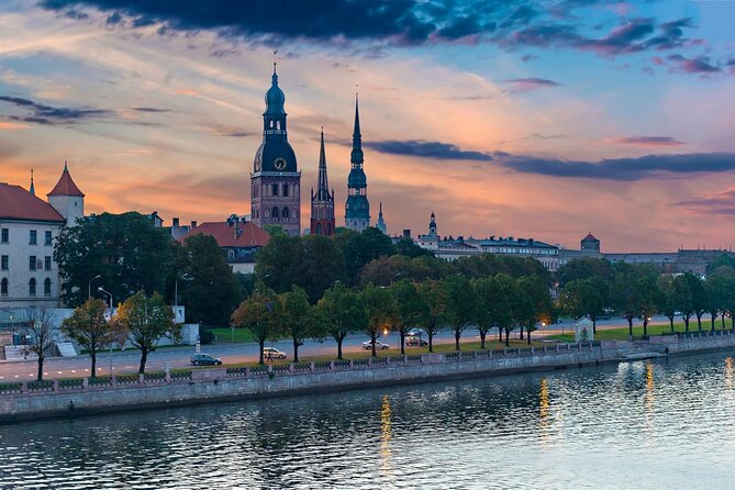 Riga Scavenger Hunt and Highlights Self Guided Audio Tour - Price and value: why $9.62 can still feel like a deal