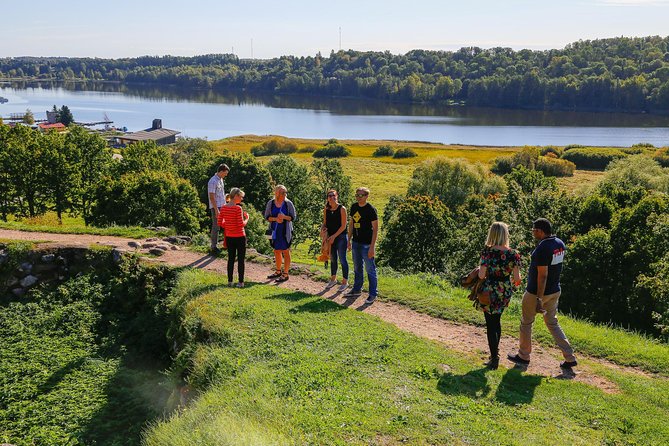 Riga-Tallinn Sightseeing Tour Bus - Viljandi and Cēsis: medieval castles and the story of ruins