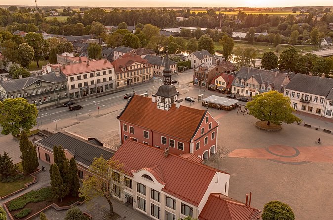 Riga to Hill of Crosses, Rundale and Bauska Private Day Trip - Should You Book This Riga to Hill of Crosses, Rundale and Bauska Day Trip?