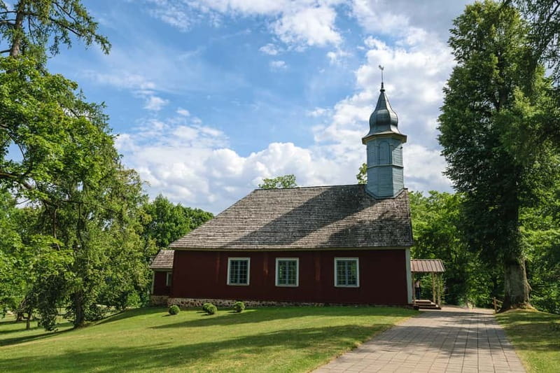 Sigulda Day Tour - Castle Ruins, Gūtmaņala Grotto, & More - Gūtmaņala grotto: the long timeline you can actually see