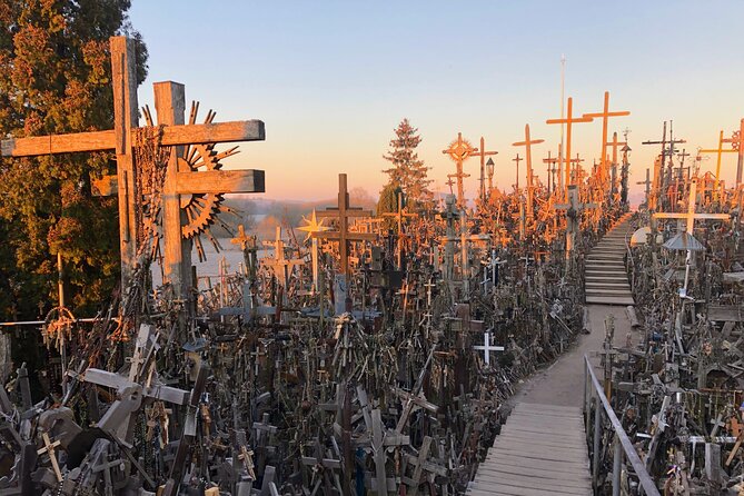 Sunrise at the Hill of Crosses - 2 countries in 1 day - Your Guide Makes It: Stories, Symbols, and Real Help