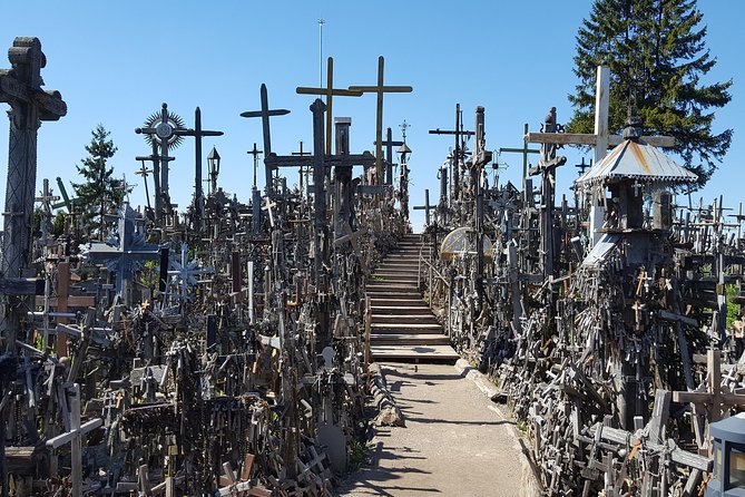Tour from Riga - Vilnius via Bauska, Rundale, The Hill of Crosses - Transportation comfort and luggage: what you should expect