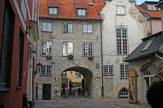Walking Tour: Discover Riga’s Old Town and Its Art Nouveau Gems - Three Brothers and the Latvian Museum of Architecture